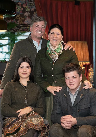 Die Gastgeber Familie Hasenauer im Hotel Unterschwarzachhof in Saalbach Hinterglemm