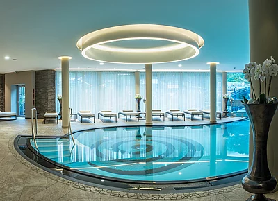 Indoor Pool Bereich 4*s Hotel Unterschwarzachhof Saalbach Hinterglemm