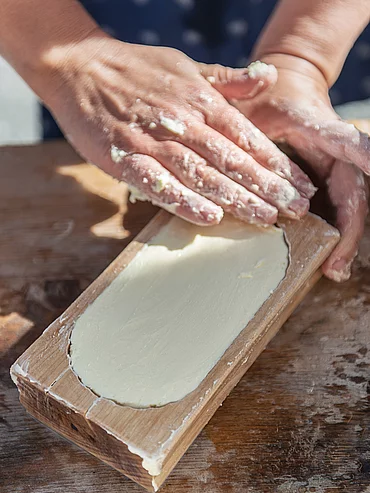 Butter nachen im Familienurlaub im Hotel Unterschwarzachhof