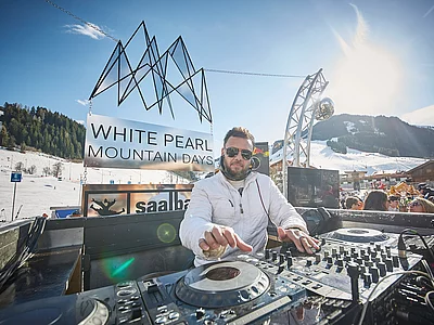 White Pearl Mountain Days im Restaurant der Schwarzacher