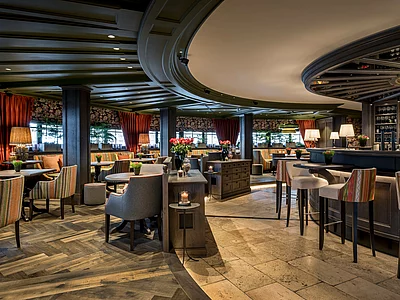 Die Apotheka Bar im Hotel Unterschwarzachhof Saalbach Hinterglemm