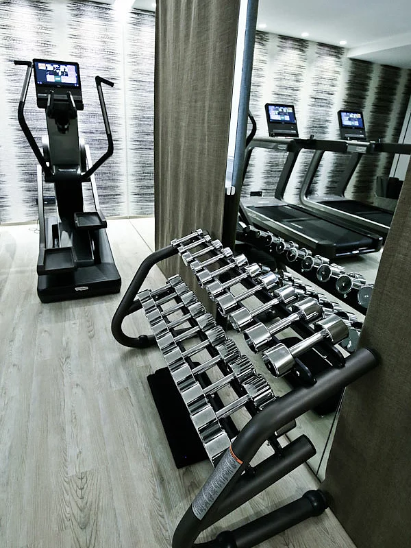 Fitness Bereich im 4*s Hotel Unterschwarzachhof Saalbach Hinterg Geräte im Fitness Bereich des 4*s Hotel Unterschwarzachhof Saalbach Hinterglemm